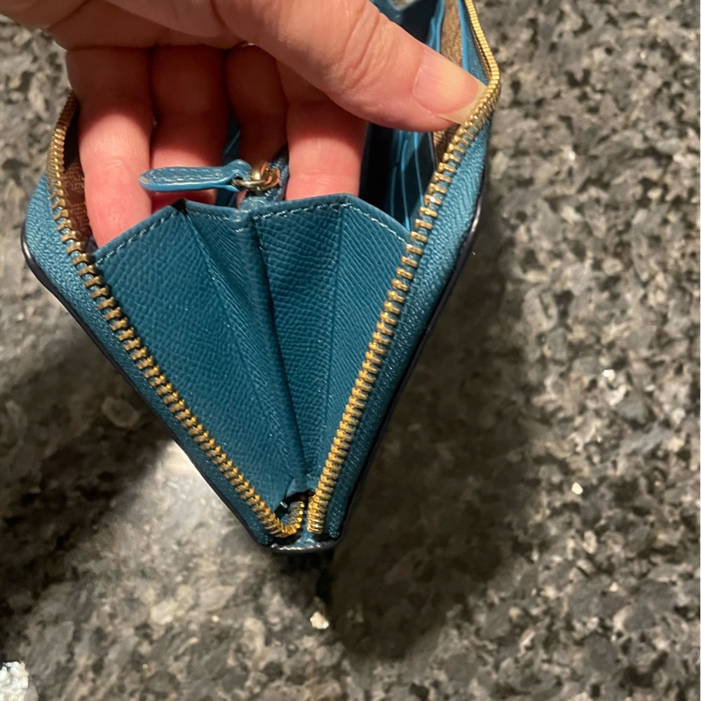 Coach Teal Blue Leather Long Wallet No callouts Like New - Picture 12 of 14